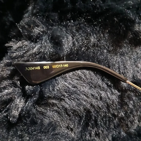 Like New! Gucci GG0414S 003 60mm Multicolor Logo Sunglasses display picture 1